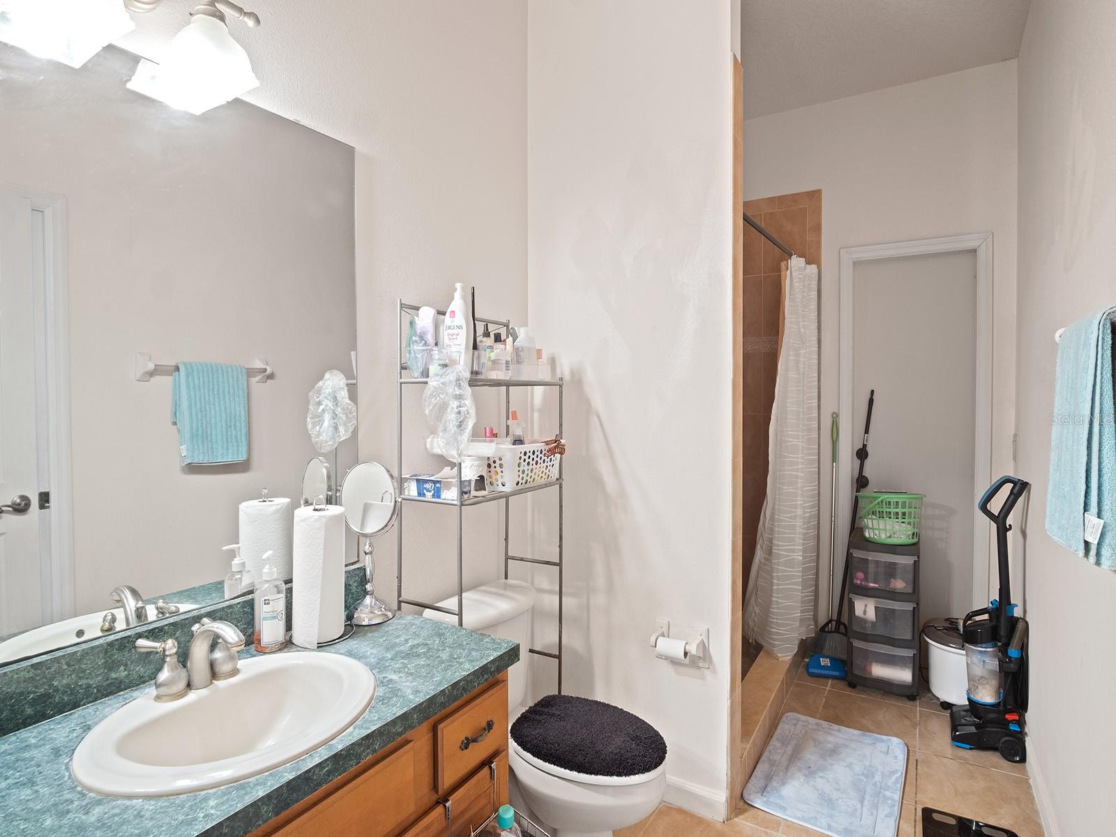 ORLANDO, Florida 32833, 5 Bedrooms Bedrooms, ,4 BathroomsBathrooms,Residential,For Sale,SABAL,G5068001
